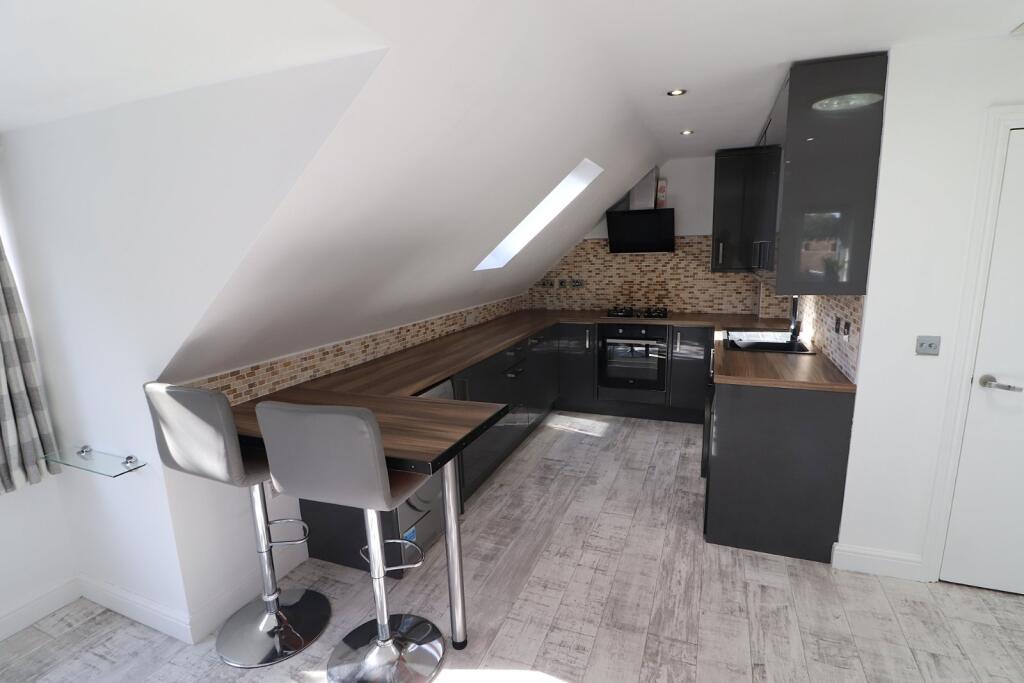 Apartment in Stevenage, Hertfordshire - View 4