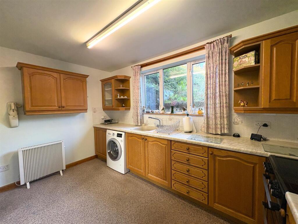 House in Aberdeen - More