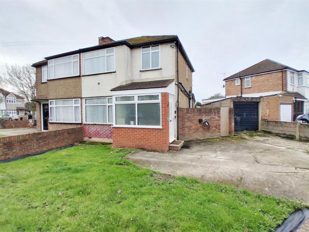 Main image of property: Leamington Place, Hayes