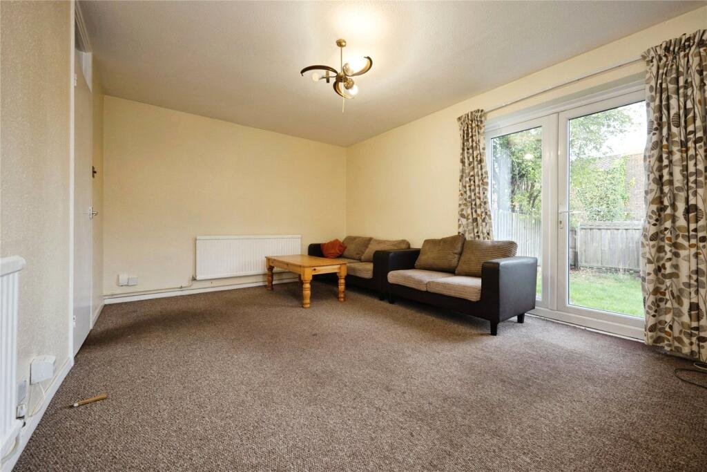 House in Luton - View 5