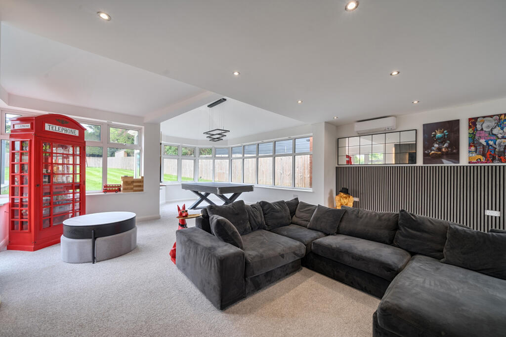 Batchworth Lane, Northwood, Middlesex - View 6
