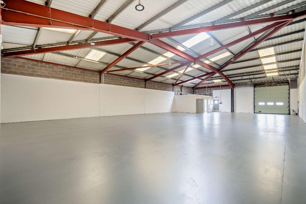 Additional image 2 of 19 Great Russell Court, Bradford, BD7 