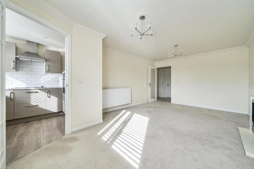 Tebbutt Lodge, Market Harborough, Leicestershire photo 4
