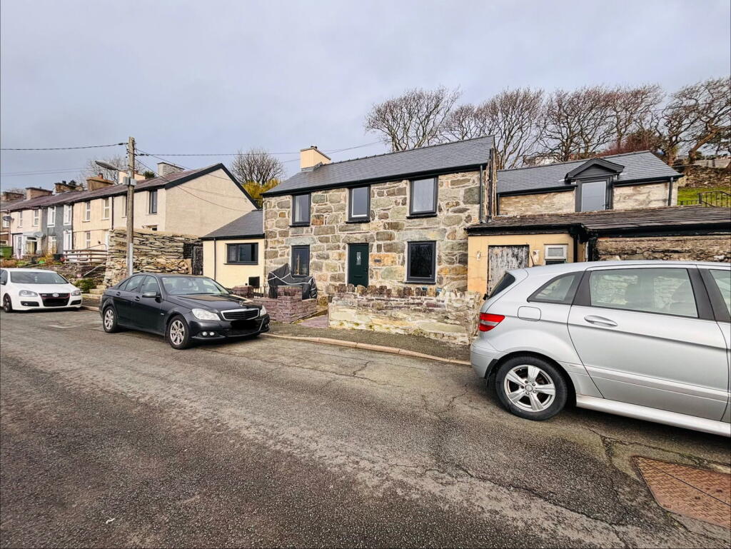 Main image of property: Hyfrydle Road,Talysarn,Caernarfon,Gwynedd,LL54 6HG