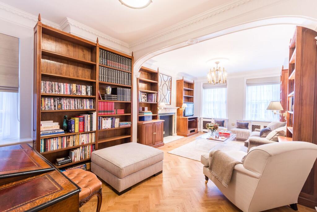 House in London, East Marylebone, Mayfair - View 2