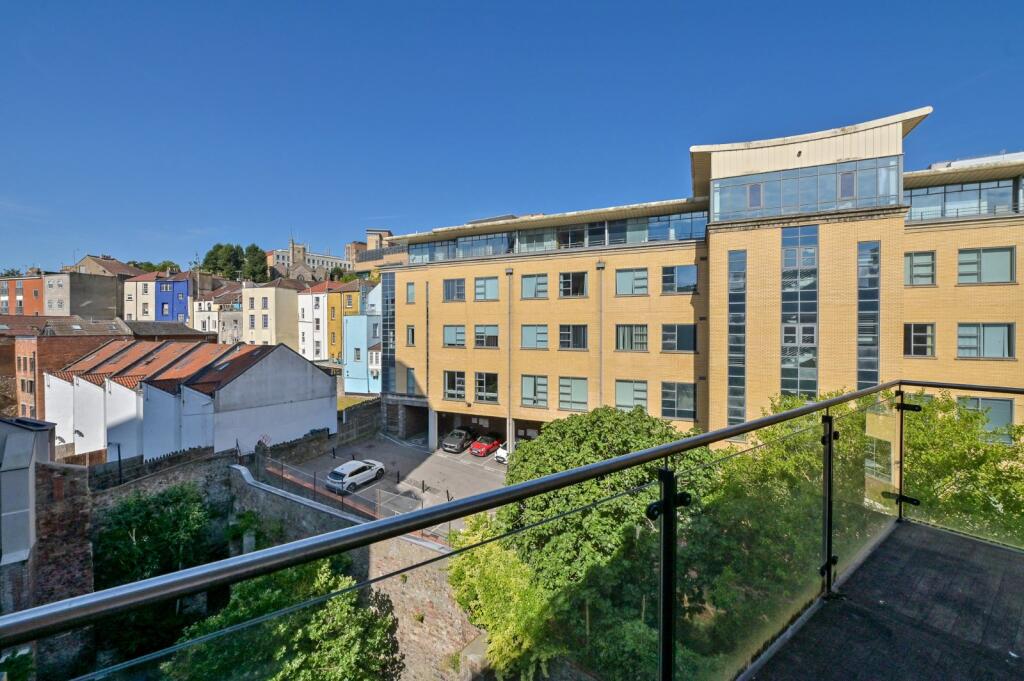 Main image of property: Lewins Mead, Bristol, Somerset, BS1