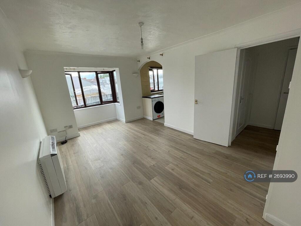 Apartment in London - View 2