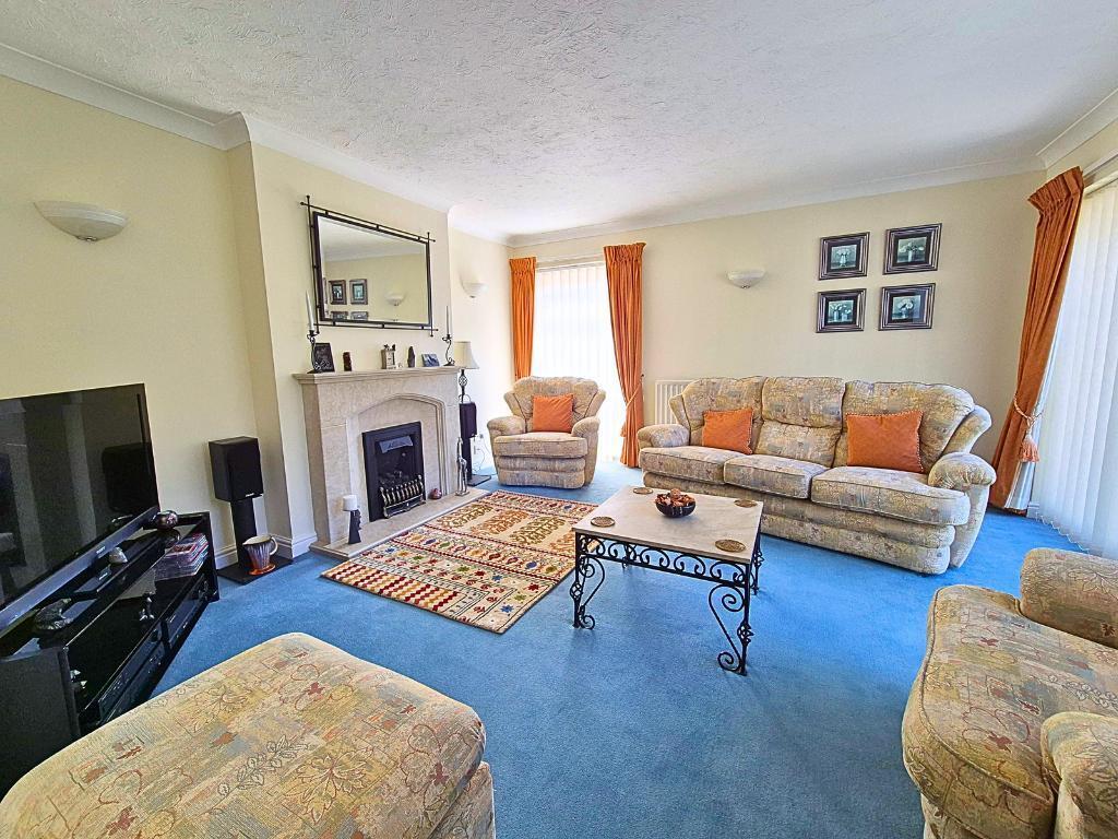 Stockenhill Road, Leominster, Herefordshire, HR6 8PP photo 4