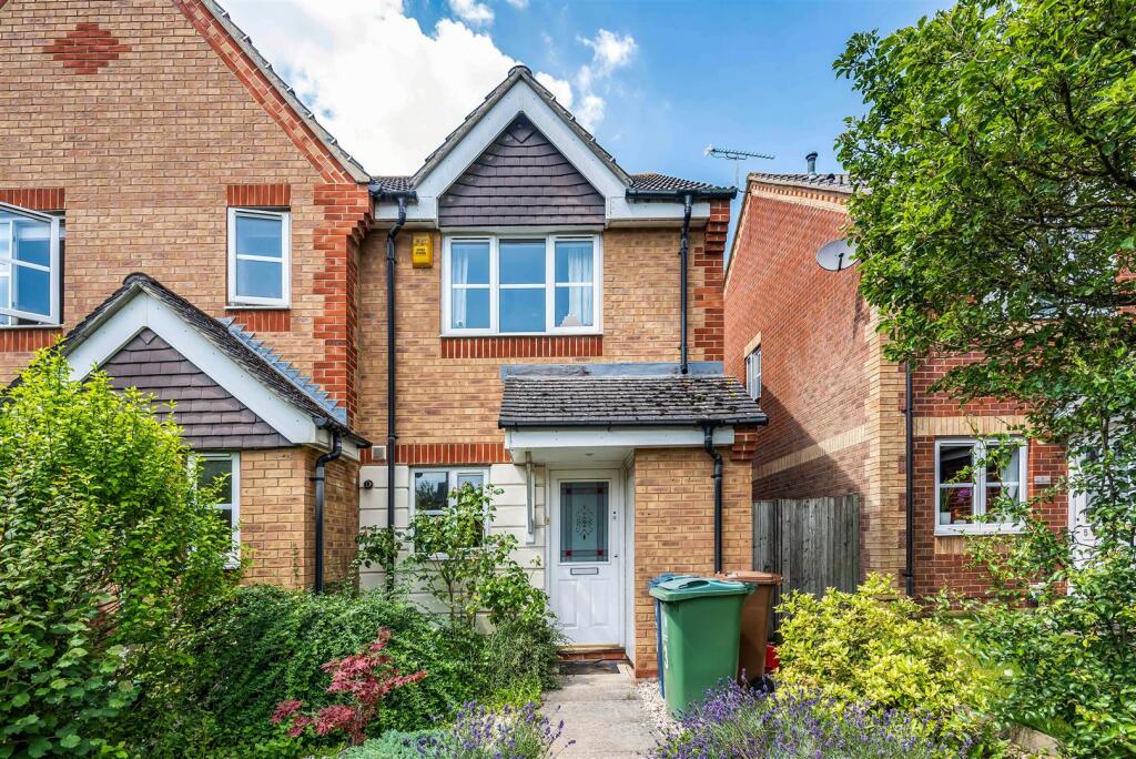 Main image of property: Awgar Stone Road, Oxford, Oxfordshire