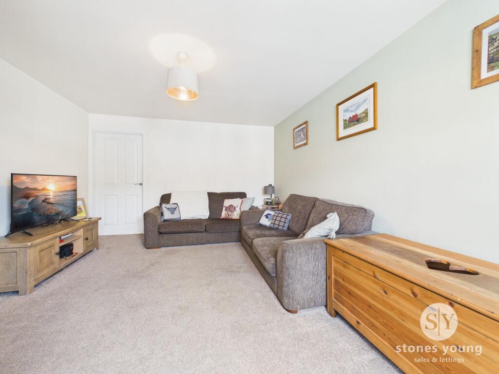 House in Ribble Valley, Waddow Heights, Clitheroe - More
