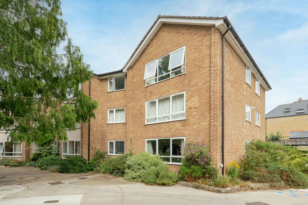 Main image of property: Hawkswell Gardens, Oxford, OX2