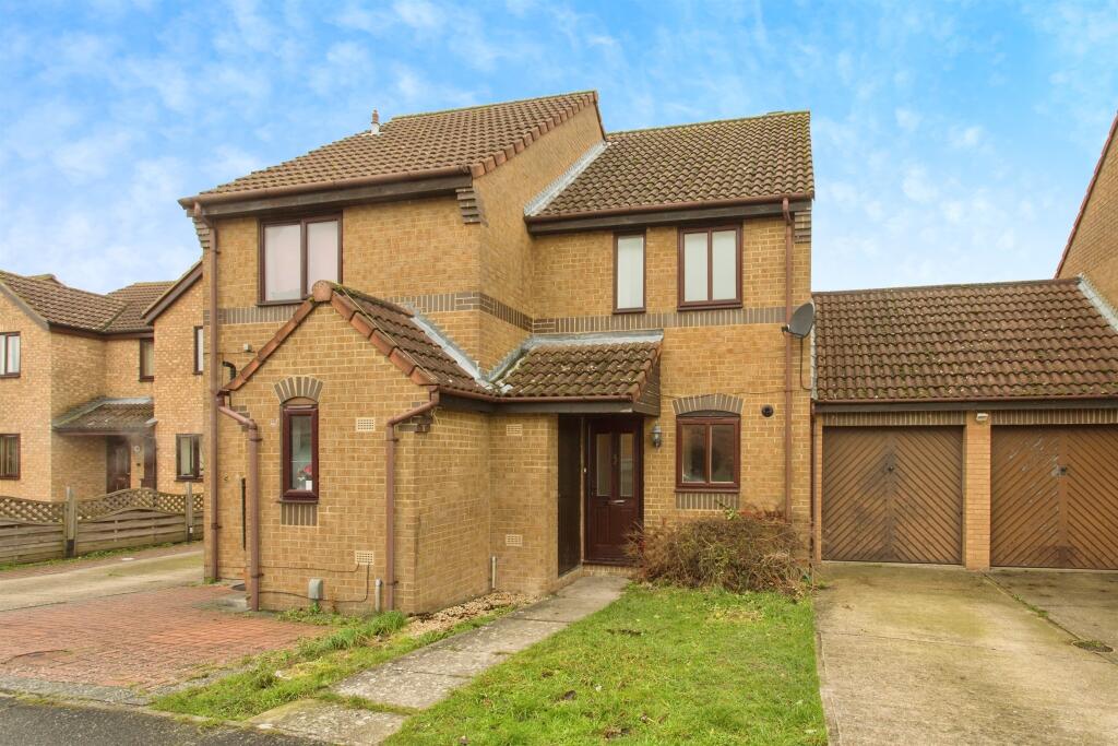 Main image of property: Teasel Way, CAMBRIDGE