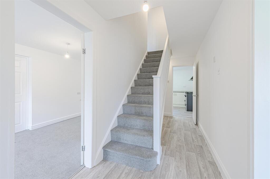 Additional image 4 of 75 Falcon, Wilnecote, B77