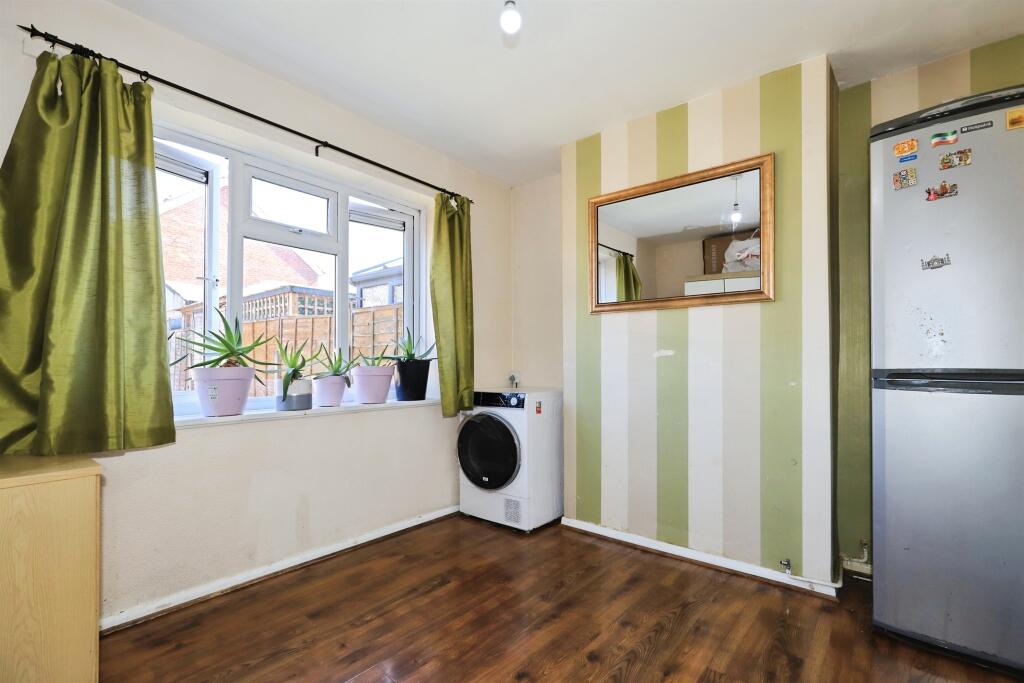 House in Wolverhampton - View 4