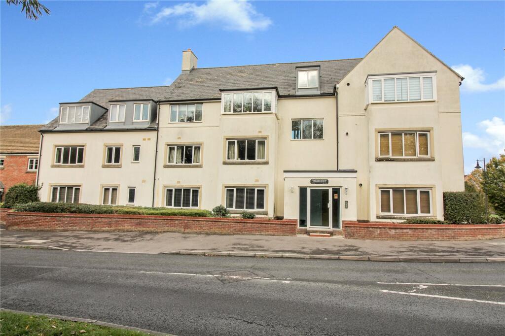 2-bed flat on Walton House, 127 Redhouse Way, Swindon, Wiltshire, SN25, £155,000