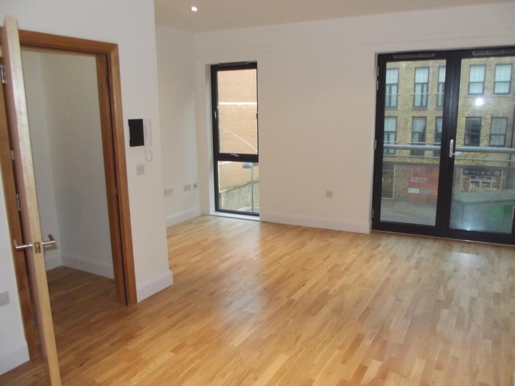 Main image of property: Surrey Street, Croydon CR0