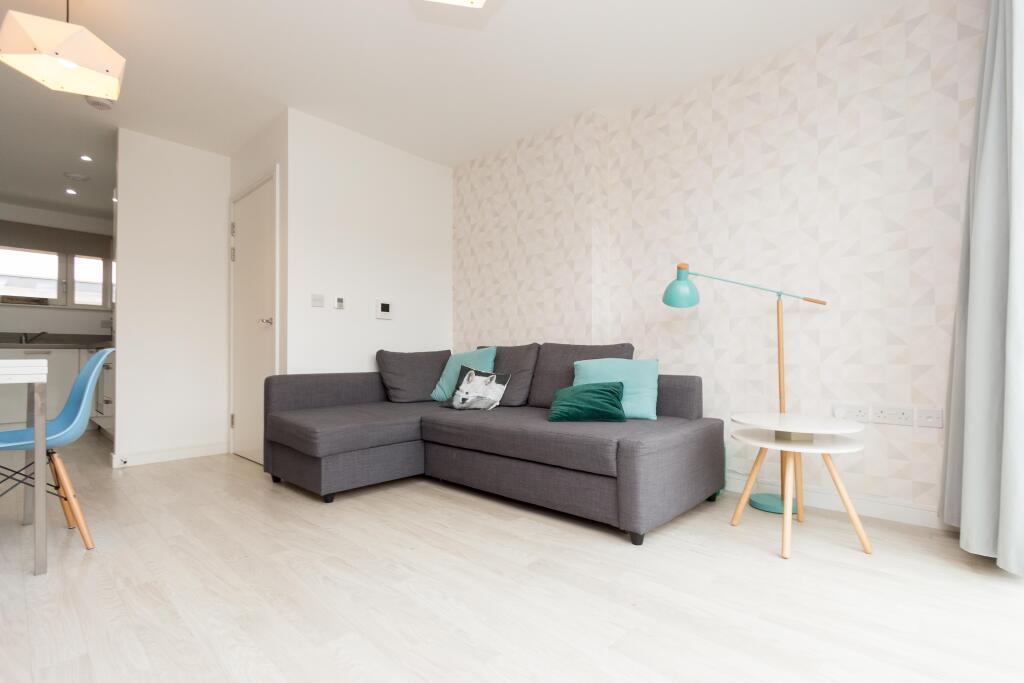 Apartment in London - View 2