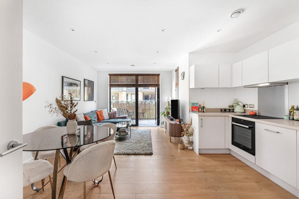 Apartment in London - View 4