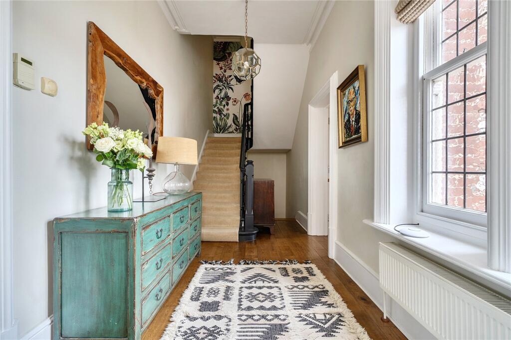 House in Eastbourne, East Sussex - View 3