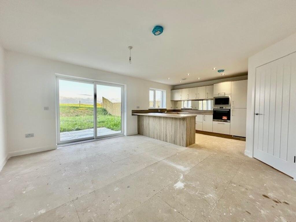 11 John Street, Catrine, KA5 6PX photo 3