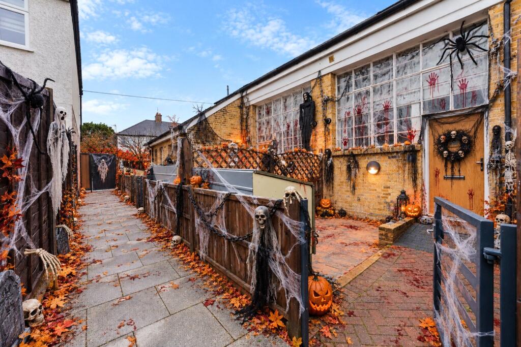 Main image of property: Arras Avenue, Morden, SM4