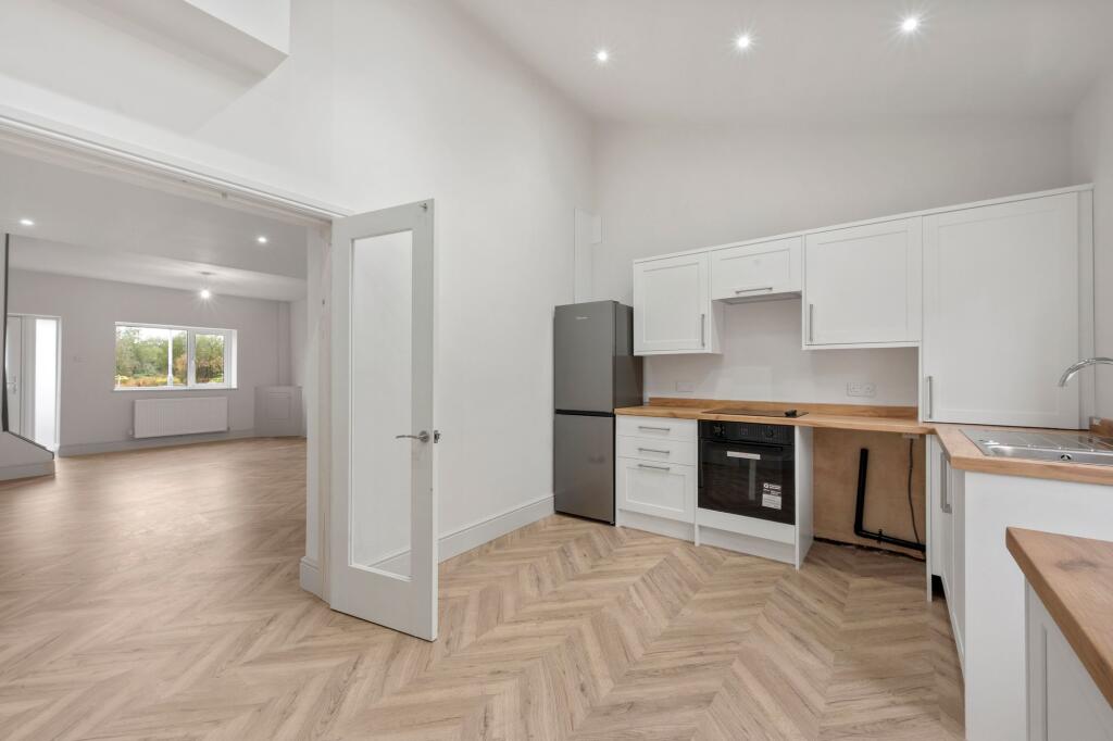 House in St Helens, Broad Oak - More