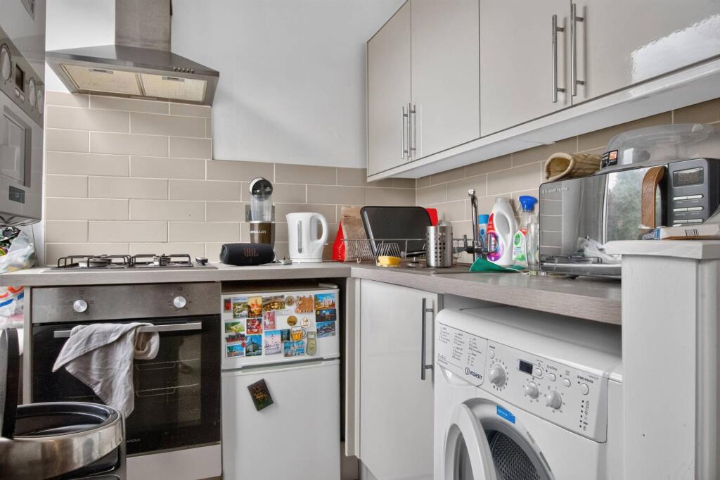 Apartment in Cardiff - More