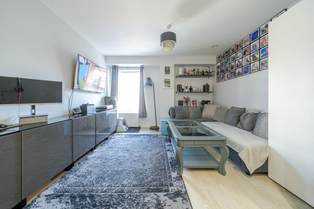 Main image of property: Windsor Street, Uxbridge