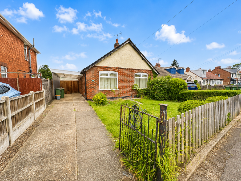 Main image of property: Holmfield Avenue East, Leicester, LE3 3FD