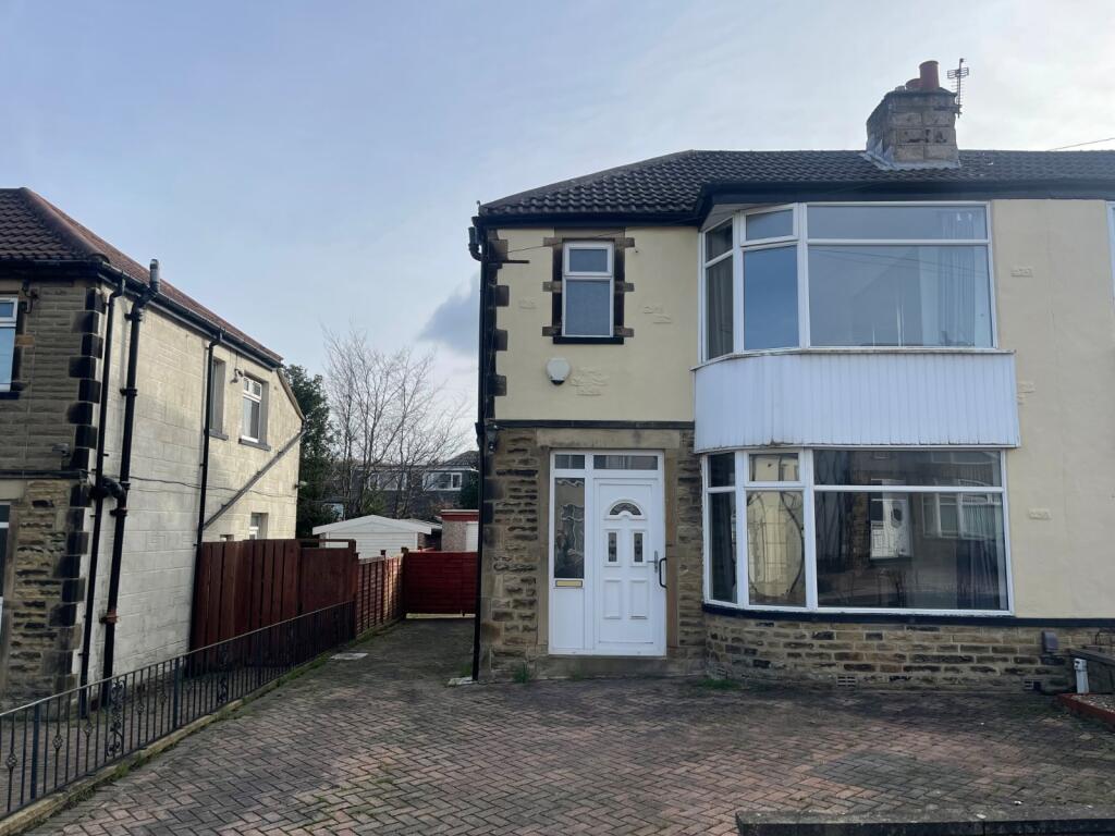Main image of property: Ederoyd Avenue, Stanningley, Pudsey, West Yorkshire, LS28