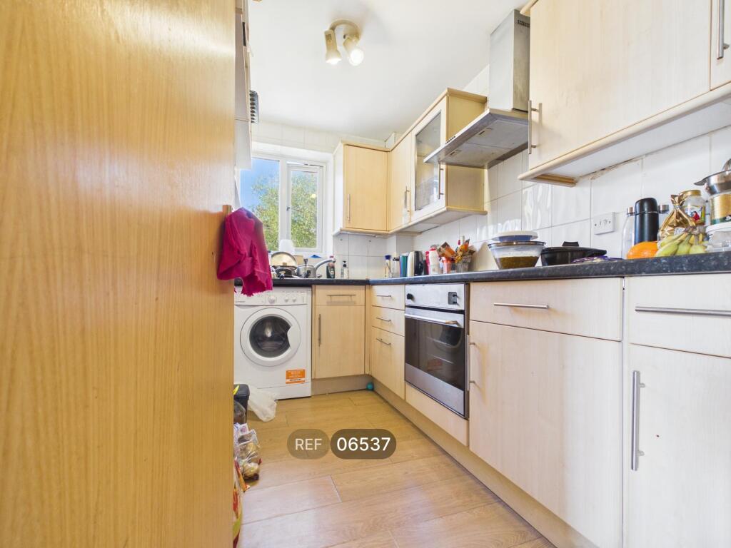 Apartment in Peterborough, City of Peterborough - View 2