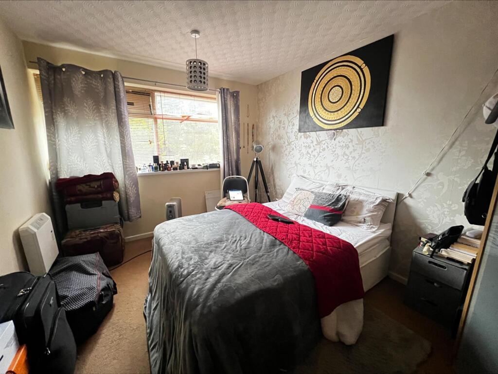 Apartment in Sandwell, West Midlands - More