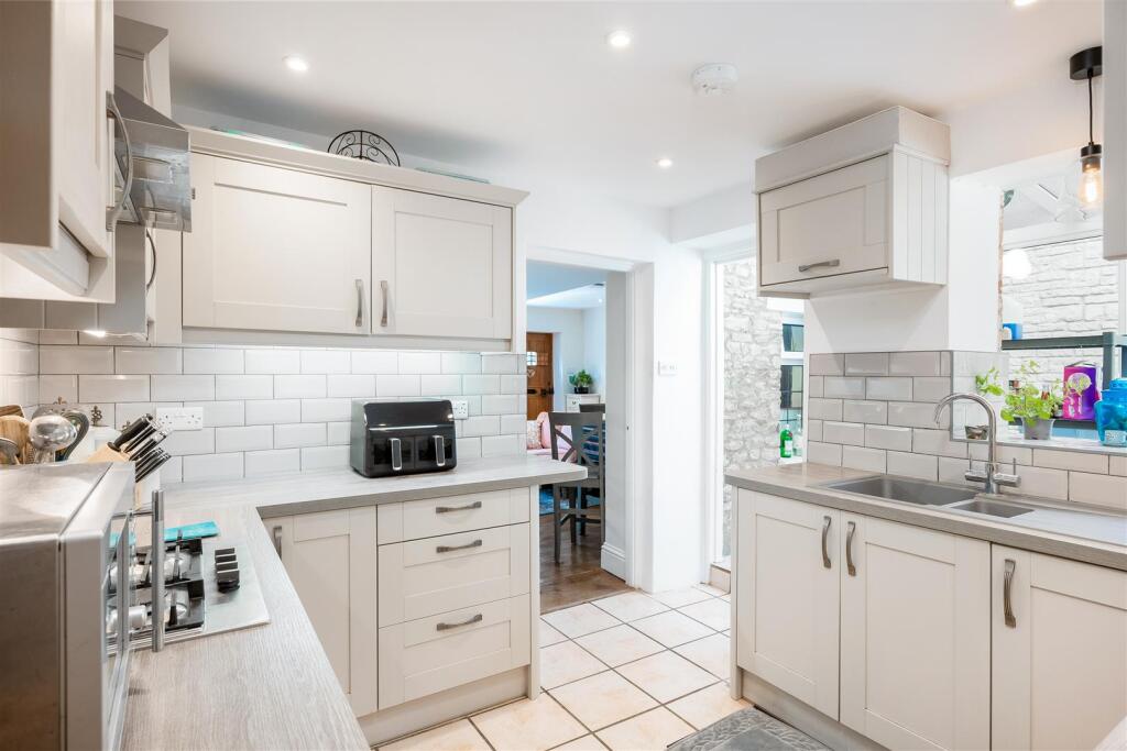 House in West Oxfordshire, Mount Skippett, Ramsden - View 5