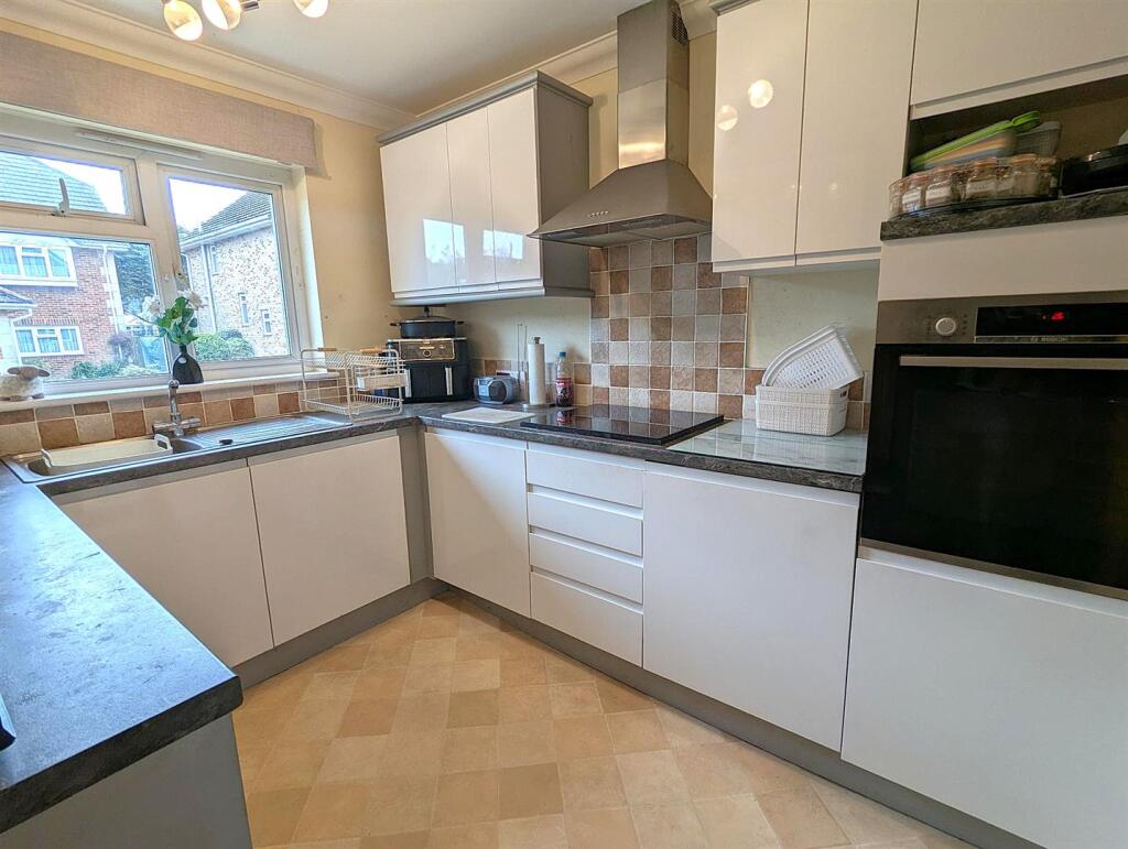 House in Shanklin, Isle of Wight - More