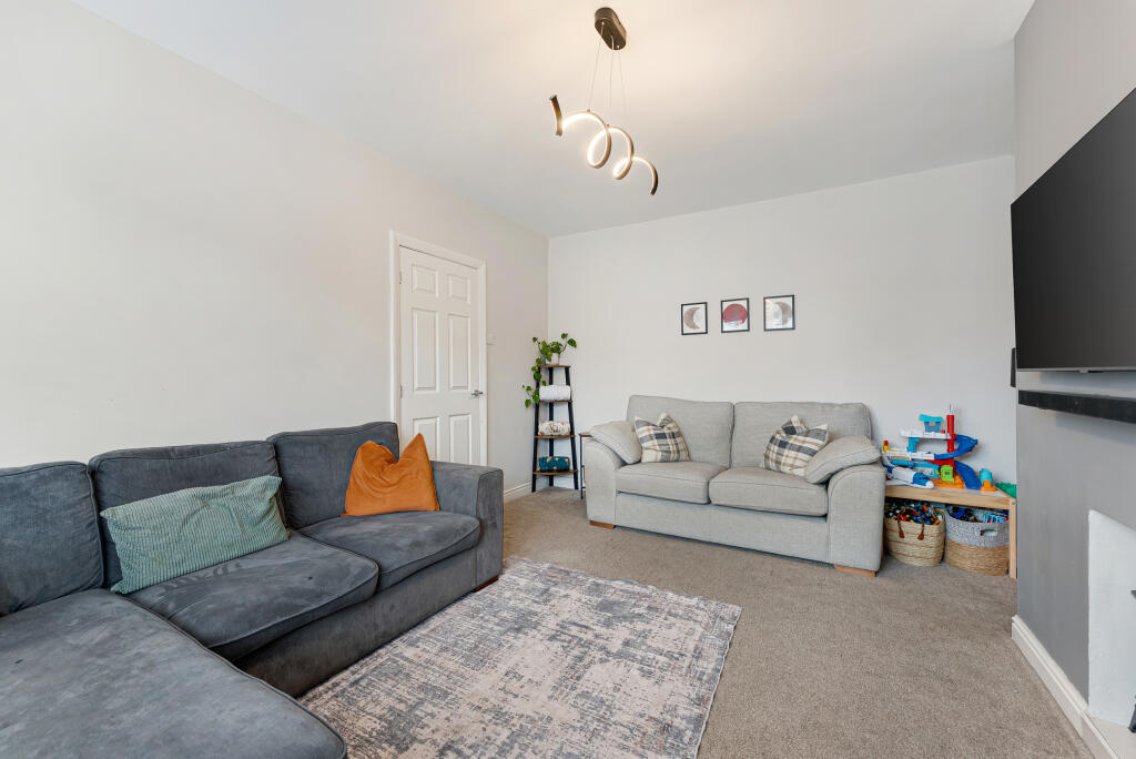 House in Warrington, Westy, Latchford - More