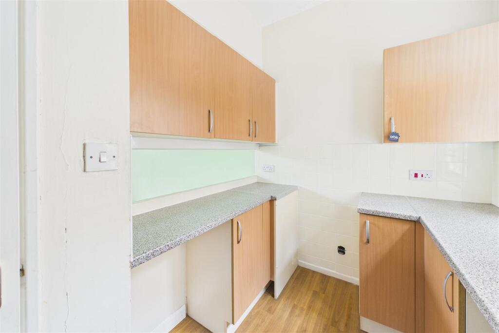 Additional image 11 of Flat | Basic Updating | BA1