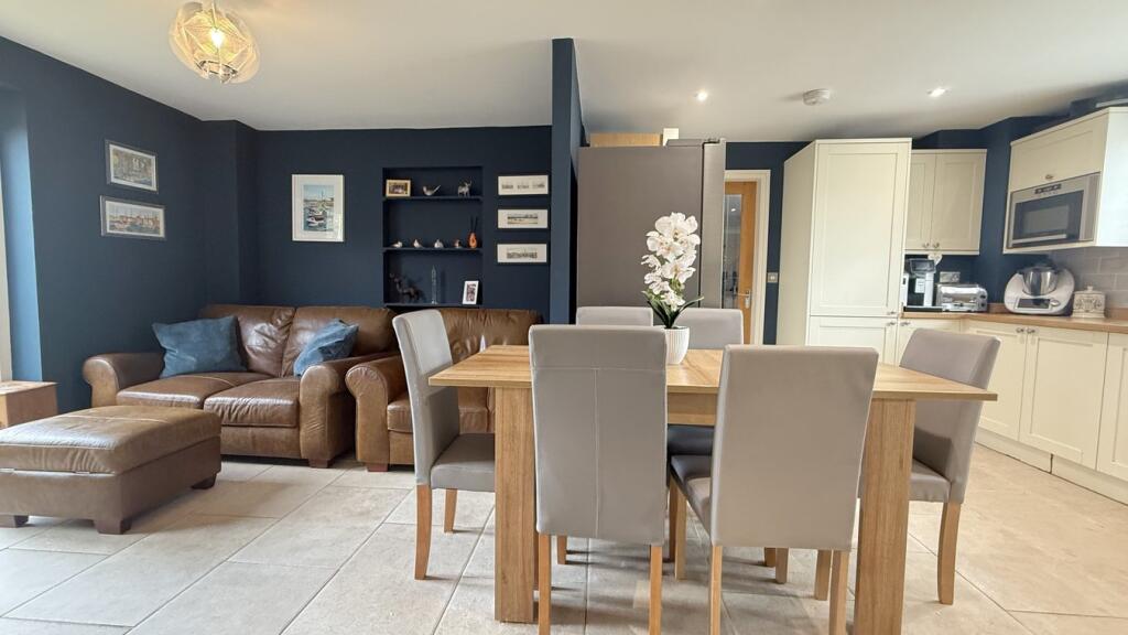House in Peterborough, Hampton Hargate - View 4