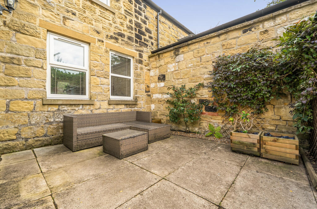 House in Leeds - View 4