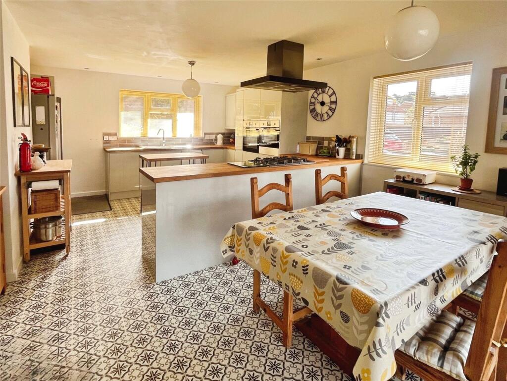 House in Portsmouth - View 3