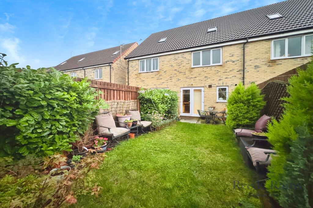 Blackthorn Close, Selby, North Yorkshire, YO8 photo 4