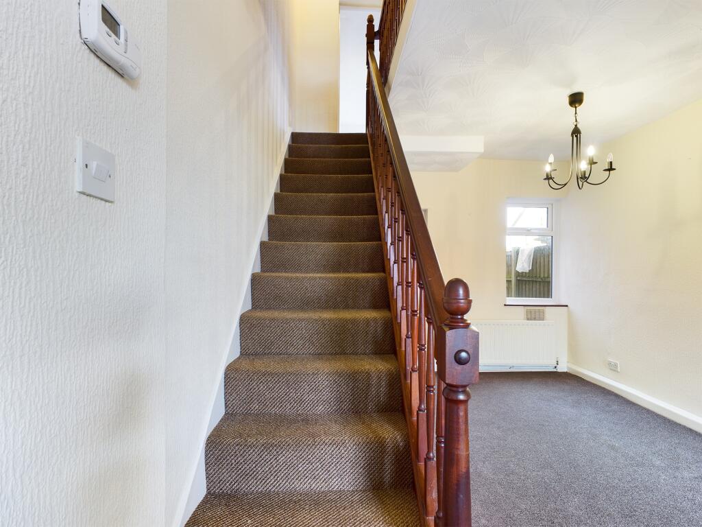 House in Cuerdley Cross, Penketh - More