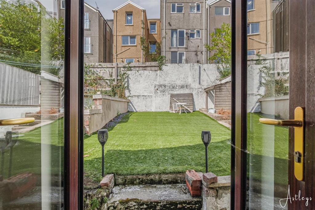House in Swansea, Castle - View 4