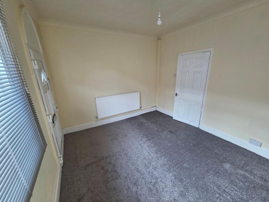 House in Dudley - View 3