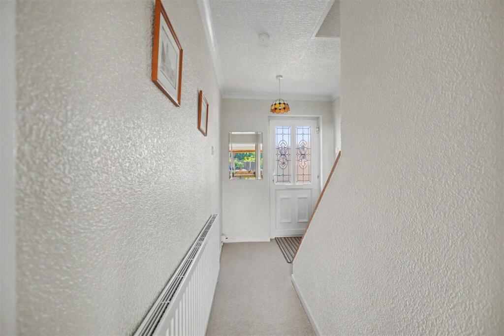 Waverley Avenue, Beeston, Nottingham - View 5