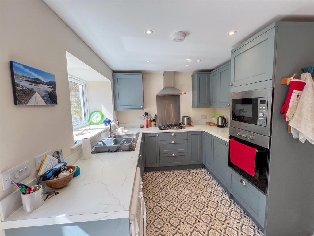 House in Galashiels - More