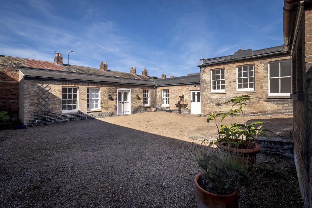 Main image of property: The Mews, Royal Naval Hospital