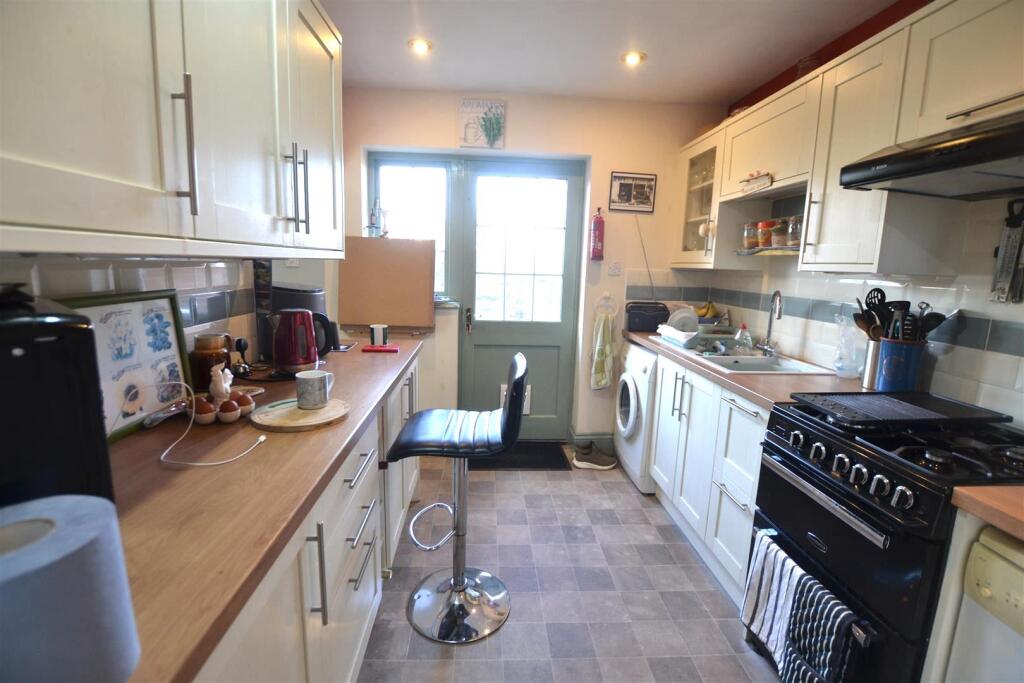 House in Leominster, Herefordshire - View 4