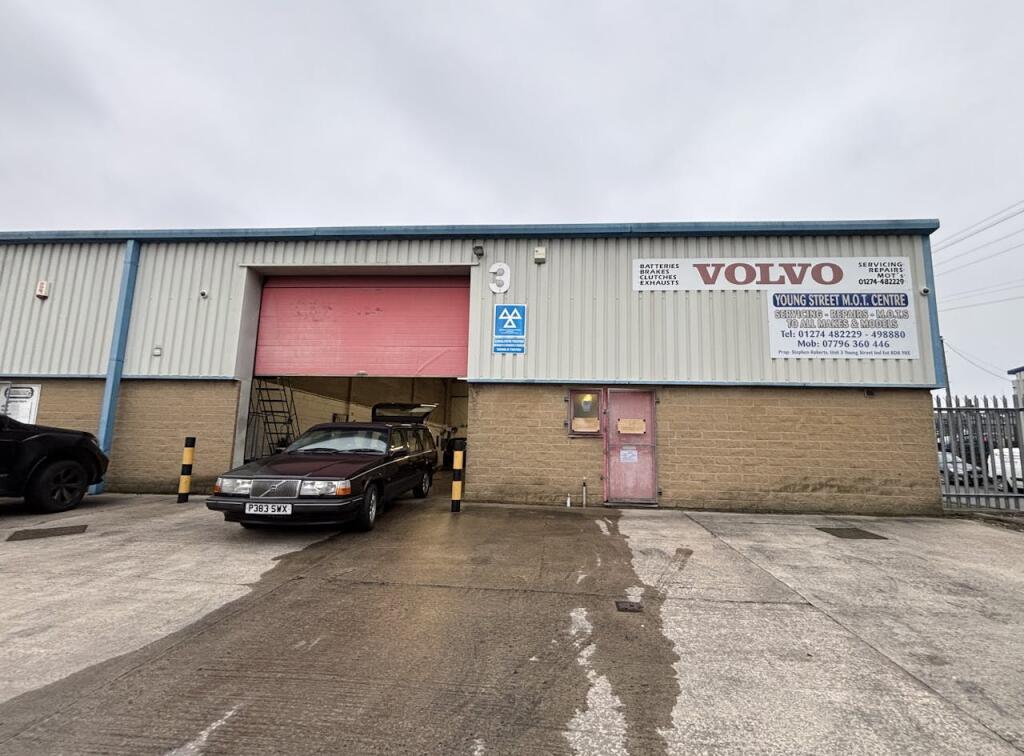 Main image of property: Unit 3, Young Street Industrial Estate, Bradford, BD8 9RE