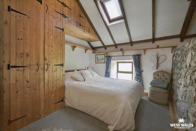 Main House Bedroom 1