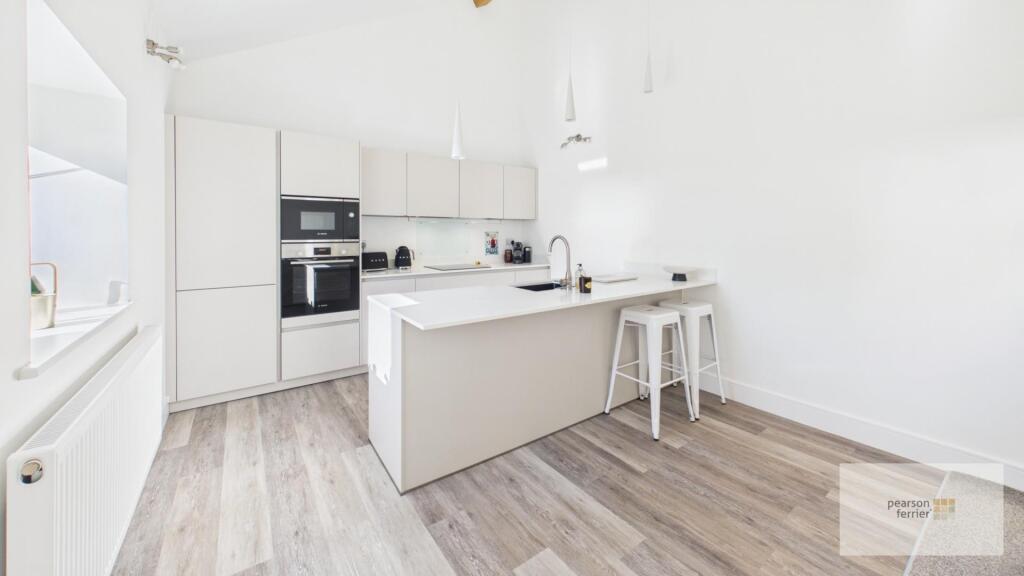Apartment in Bury, Nangreaves - View 5